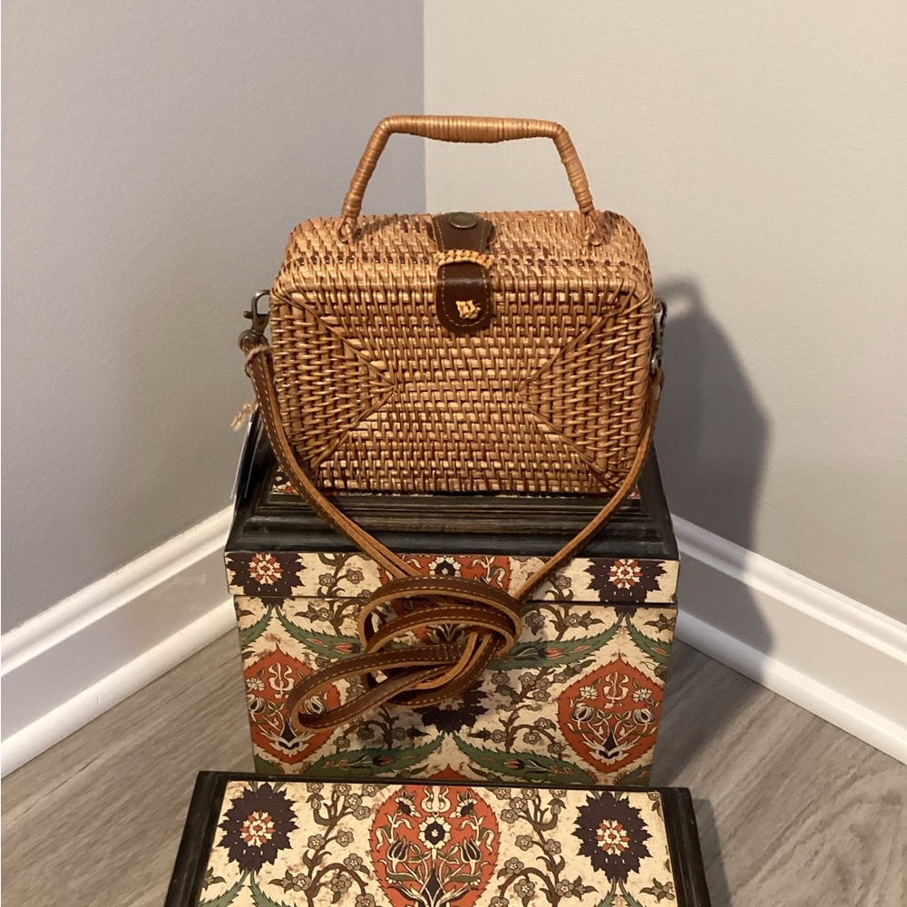 Vietnam Woven Handbag (tan)